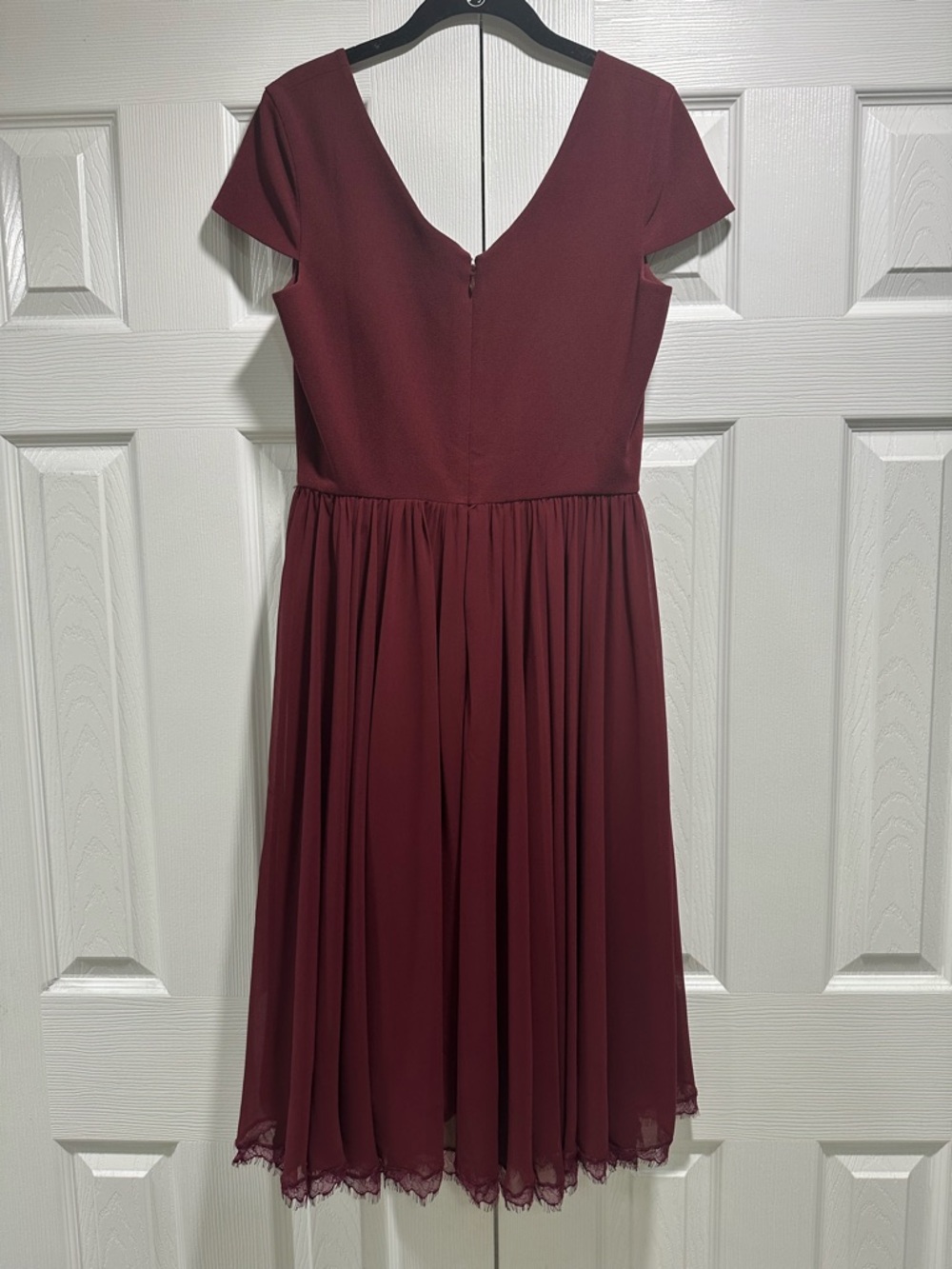 Dress the Population Burgundy V-Neck Midi Dress